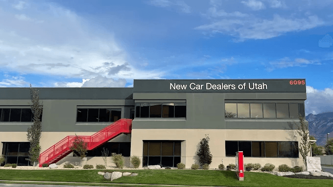 Salt Flats Dentistry Fashion Place building in Murray
