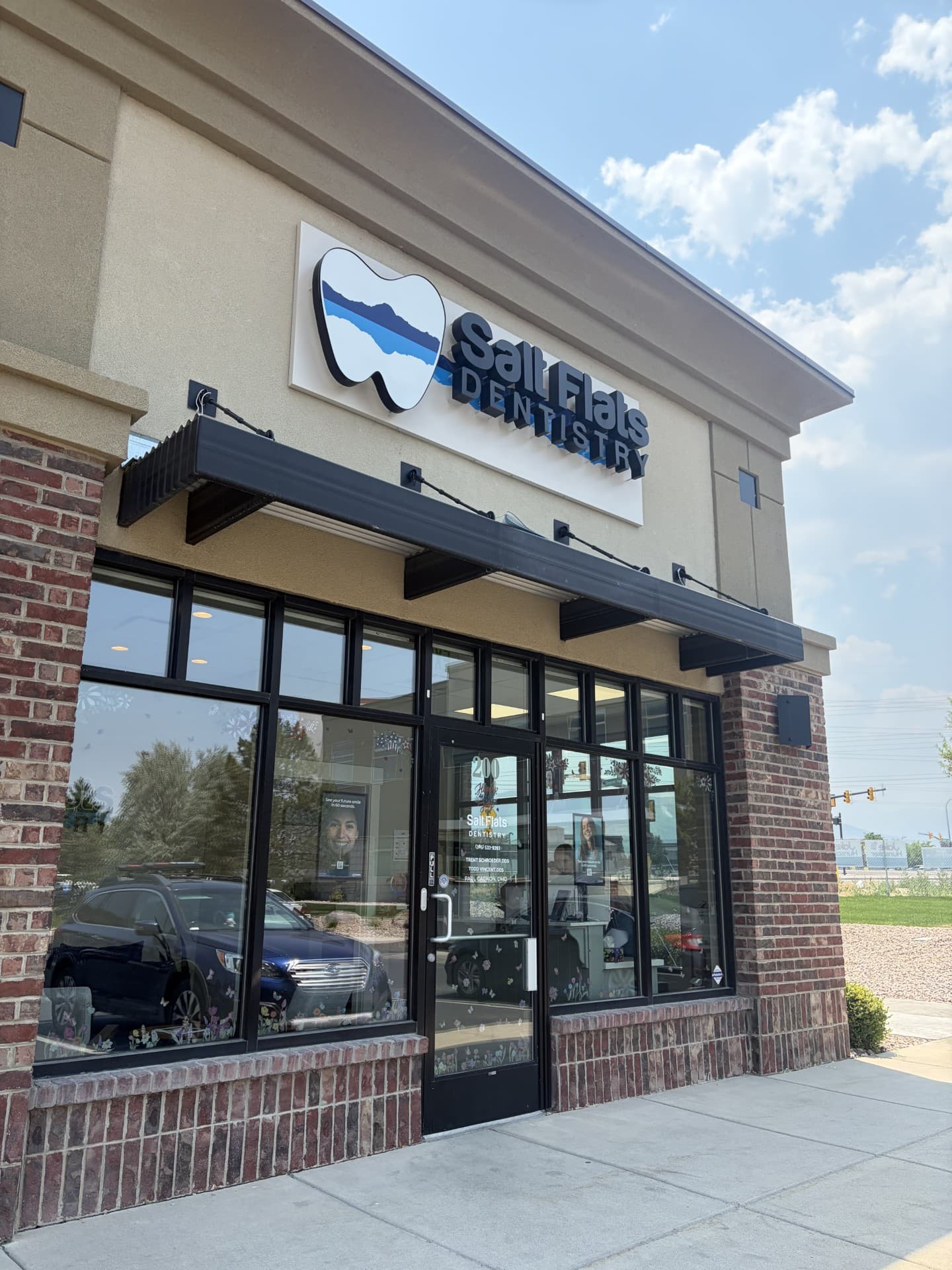 Salt Flats Dentistry South Bangerter storefront in Riverton